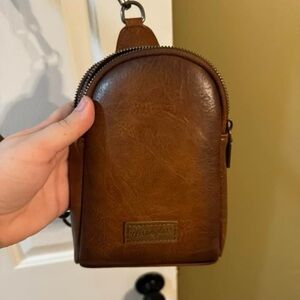 Leather wrangler cross body, new without tags